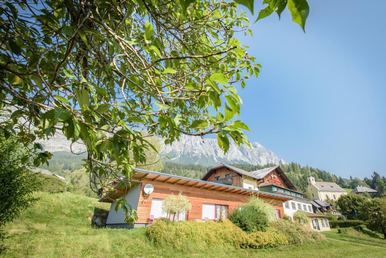 סנט מרטין אם טננגבירגה Mayer - Wirtshaus Und Dorfhotel מראה חיצוני תמונה